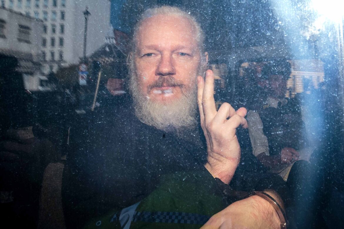 Assange suffers minor stroke
